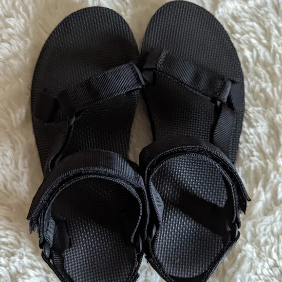 Teva Sandals - Picture 4 of 6